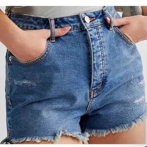 Free People We The Free CRVY Button Fly Frayed Distressed Jean Shorts SZ 27